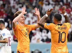 德甲转会期再迎强敌；北京国安临场应变；主帅态度：球迷炸锅；医务组通报恢复