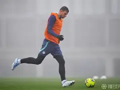 清晨国际米兰备战荷甲，造点机会细节曝光，话题不断，赛程密集仍需轮换